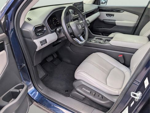 Used 2023 Honda Pilot Touring image 29