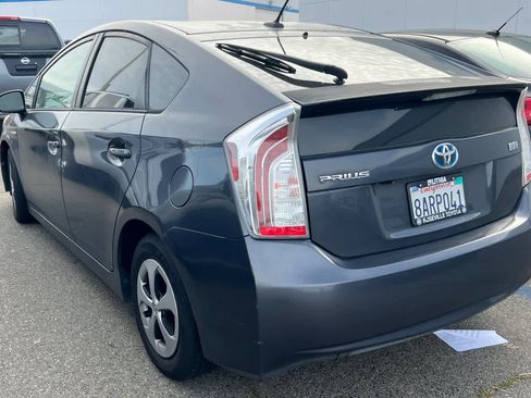 Used 2014 Toyota Prius Four image 4