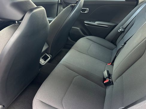 New 2026 Kia K4 LXS image 10