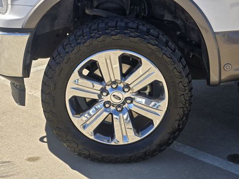 Used 2019 Ford F150 Lariat w/ Equipment Group 502A Luxury image 18