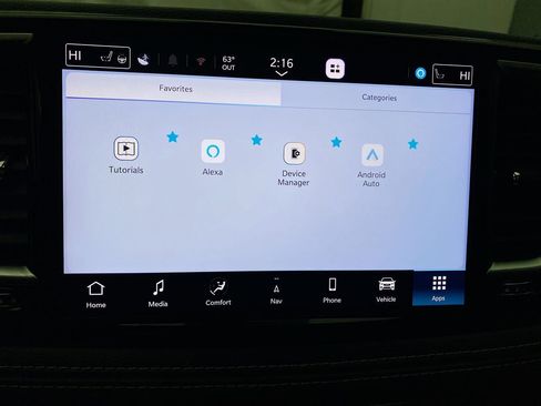 Used 2025 Chrysler Pacifica Limited FWD image 19