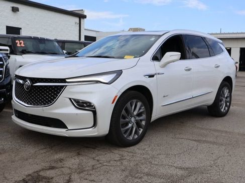 Used 2024 Buick Enclave Avenir w/ Avenir Technology Package AWD/4WD image 3