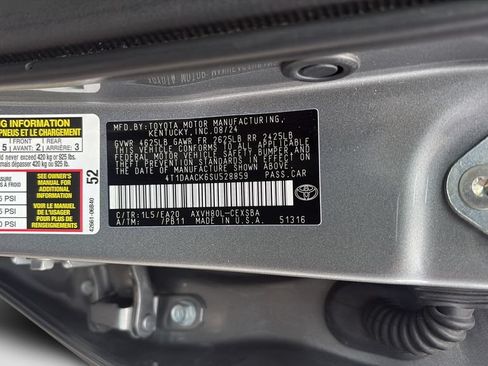 Used 2025 Toyota Camry SE w/ Convenience Package FWD image 28