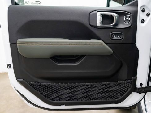 New 2026 Jeep Gladiator Mojave AWD/4WD image 23