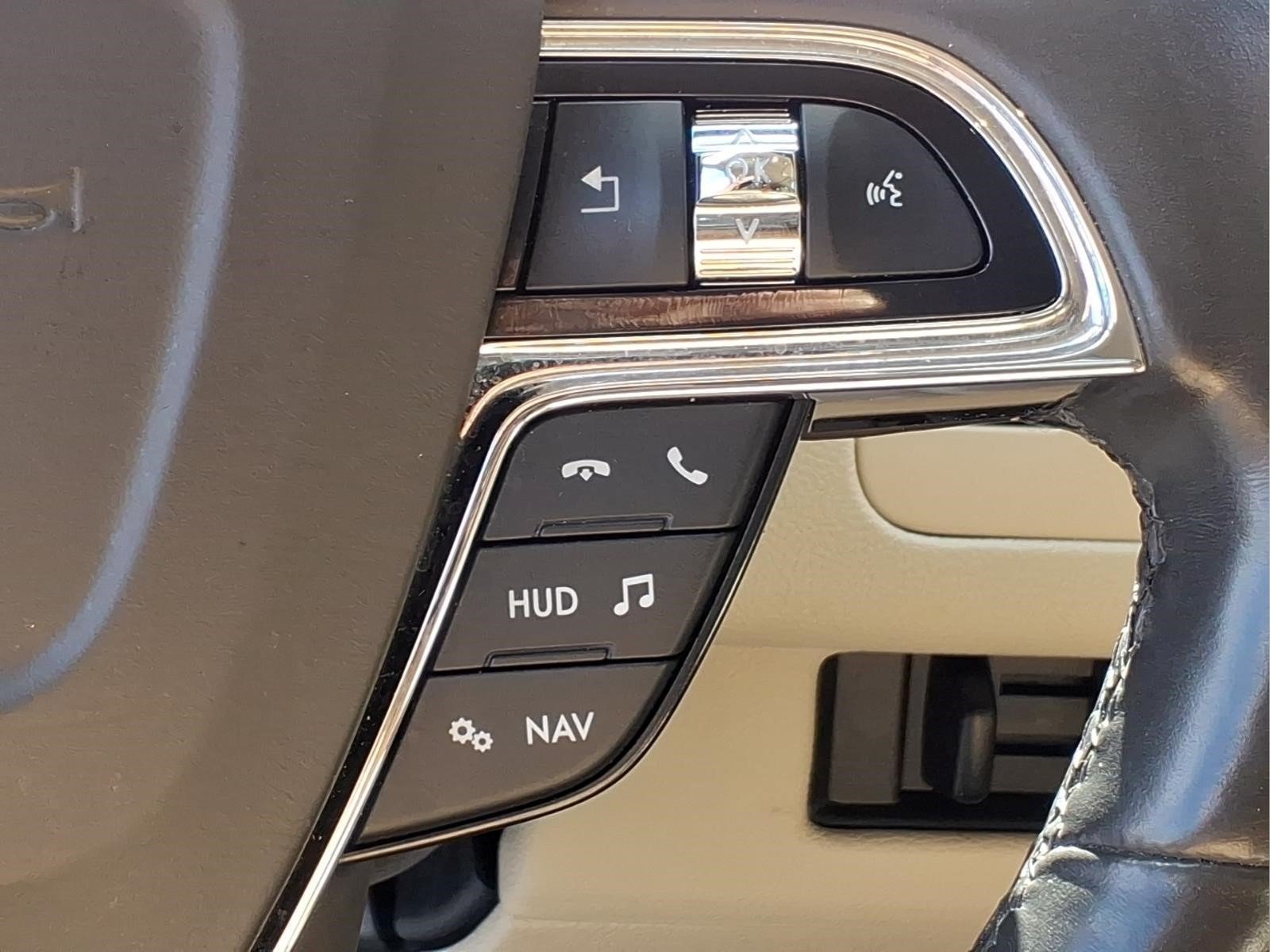 Certified 2021 Lincoln Navigator Reserve AWD/4WD image 13