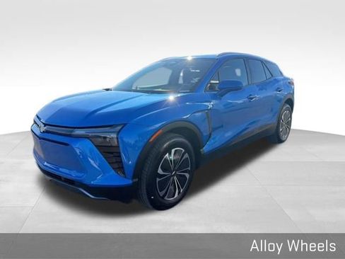 Used 2024 Chevrolet Blazer EV LT image 7