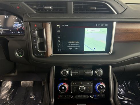 Used 2023 GMC Yukon Denali Ultimate image 25