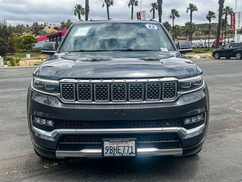 Used 2022 Jeep Grand Wagoneer Series III AWD/4WD image 3