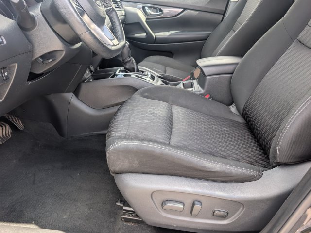 Used 2020 Nissan Rogue SV FWD image 9