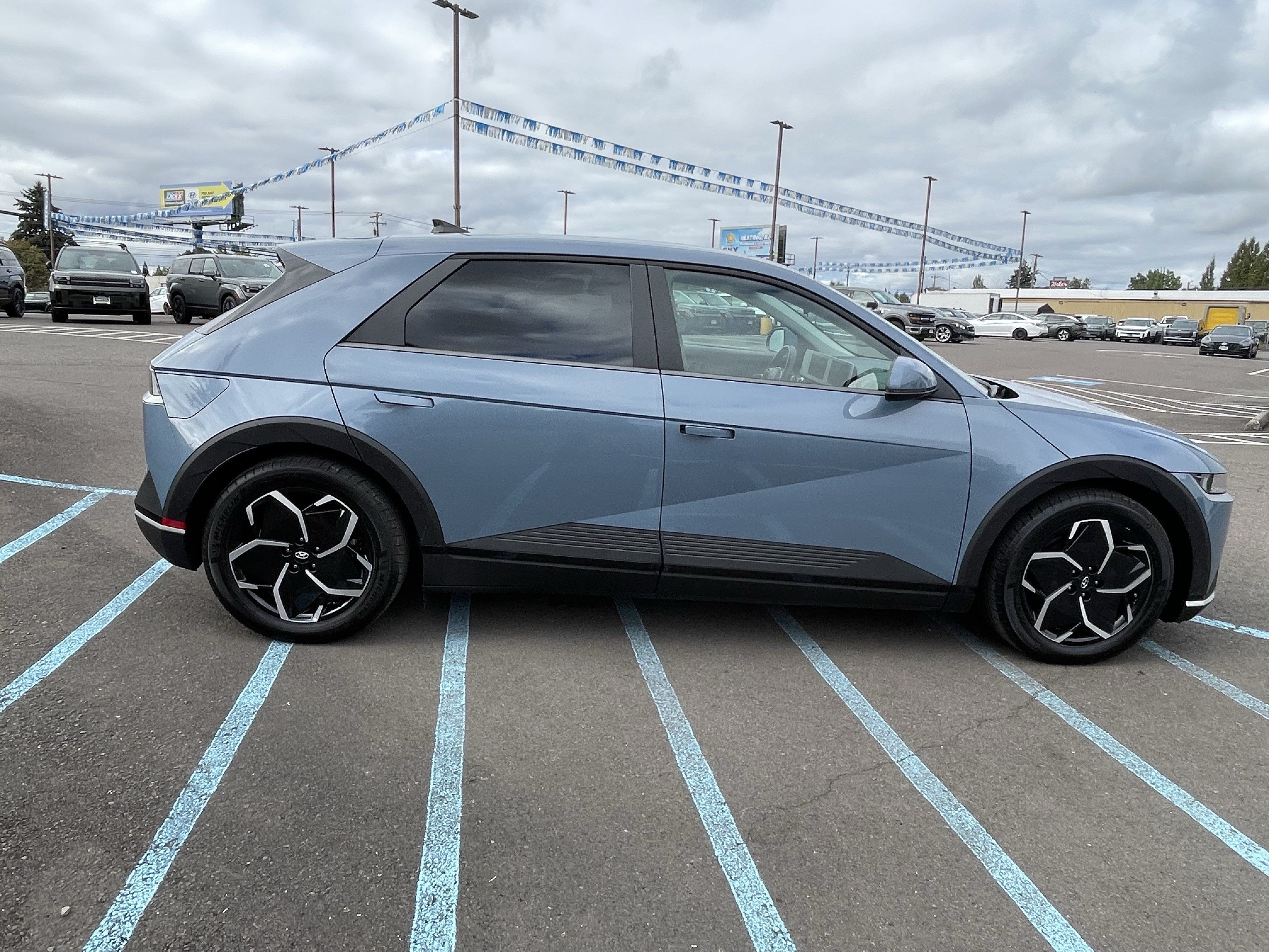 Certified 2024 Hyundai Ioniq 5 SE RWD image 6