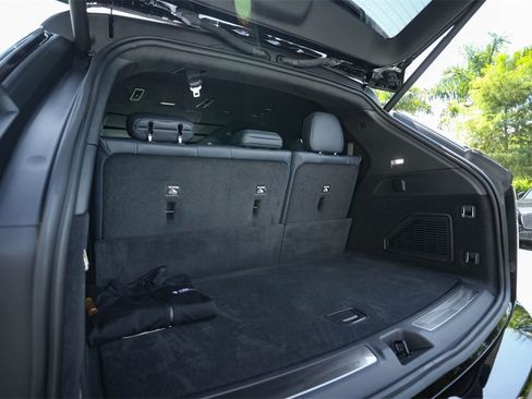 Used 2025 Cadillac Escalade IQ Sport 2 w/ LPO, ONYX Package image 18