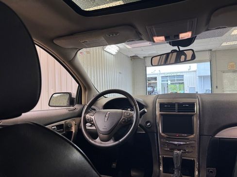 Used 2015 Lincoln MKX FWD w/ Equipment Group 102A image 22