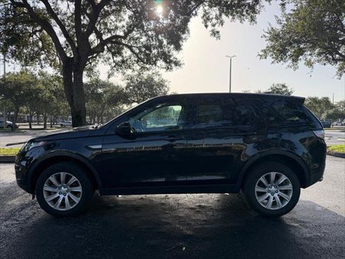 Used 2019 Land Rover Discovery Sport SE AWD/4WD image 3
