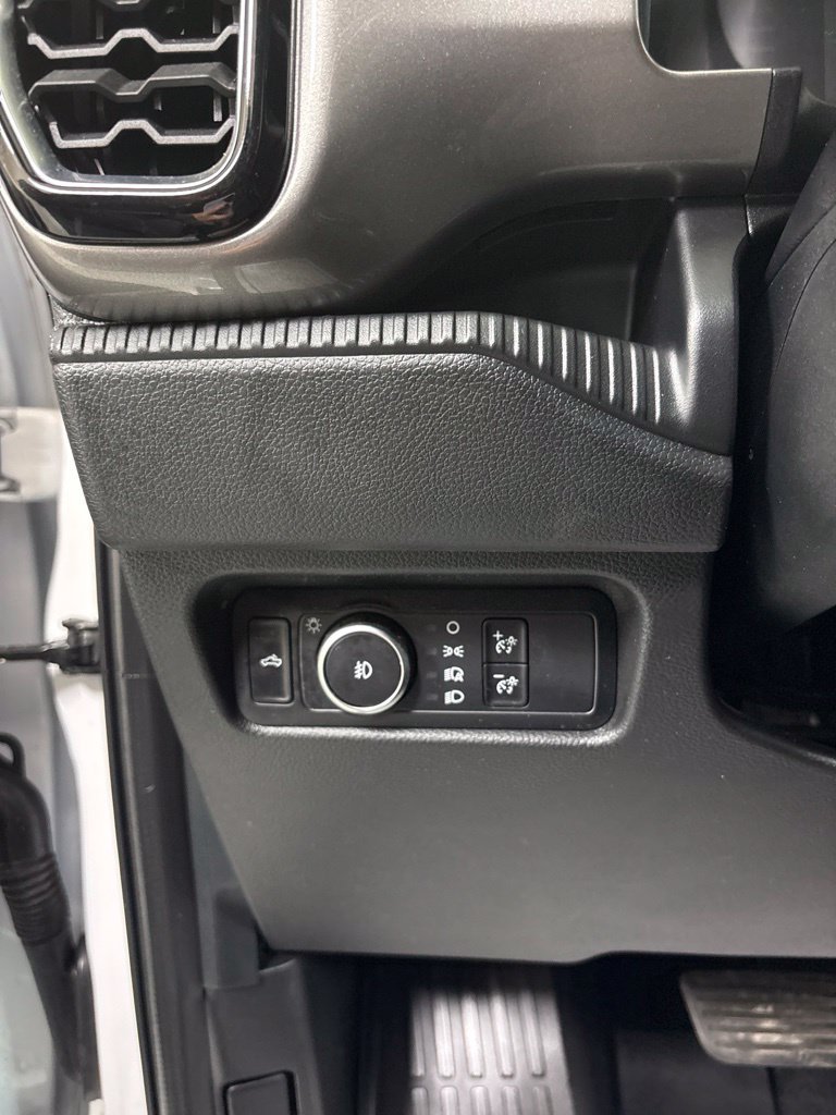 Used 2025 Ford Ranger XLT w/ FX4 Off-Road Package AWD/4WD image 11