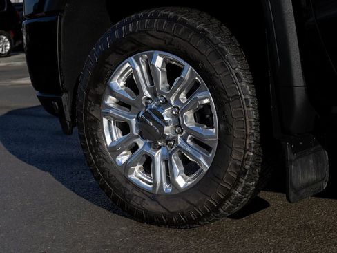 Used 2021 GMC Sierra 3500 Denali w/ Denali Ultimate Package image 9