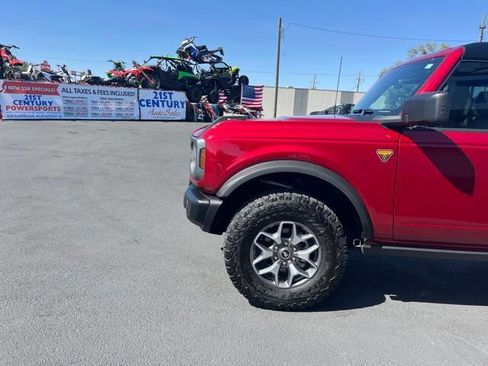 Used 2025 Ford Bronco Badlands AWD/4WD image 4