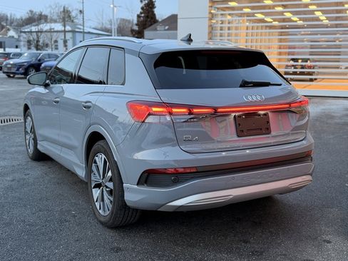 Used 2023 Audi Q4 e-tron Premium Plus w/ Premium Plus image 4