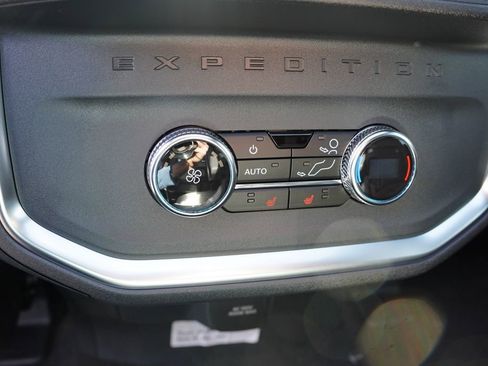 New 2026 Ford Expedition Tremor image 15