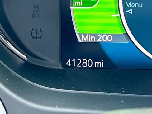 Used 2017 Chevrolet Bolt Premier image 12