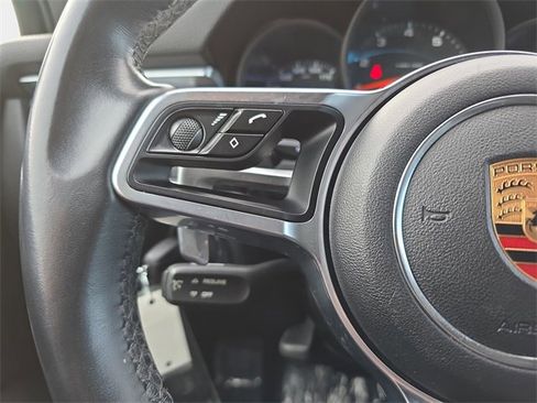 Used 2017 Porsche Macan Base image 20