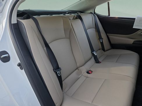 Certified 2021 Lexus ES 350 w/ Premium Package FWD image 27