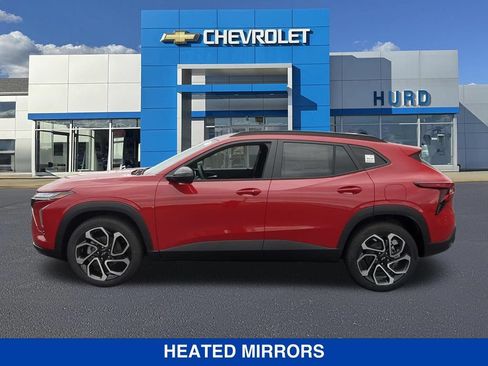 New 2026 Chevrolet Trax RS w/ Sunroof Package FWD image 8