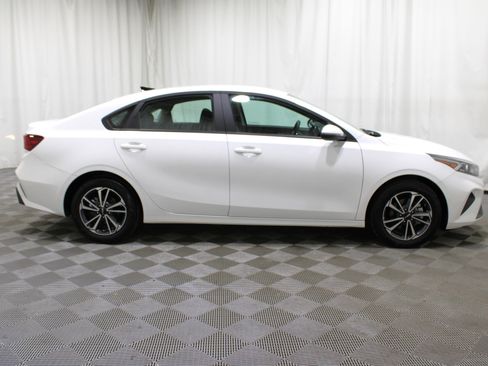 Used 2023 Kia Forte LXS w/ LXS Technology Package image 25