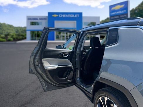 Used 2022 Jeep Compass Limited AWD/4WD image 31