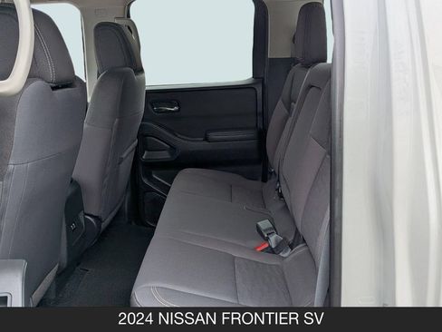 Used 2024 Nissan Frontier SV w/ Technology Package AWD/4WD image 16