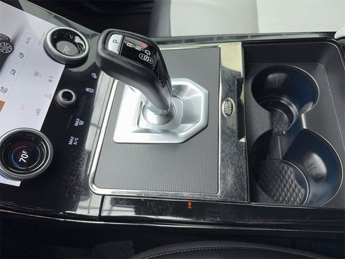 Used 2021 Land Rover Range Rover Evoque R-Dynamic SE image 25