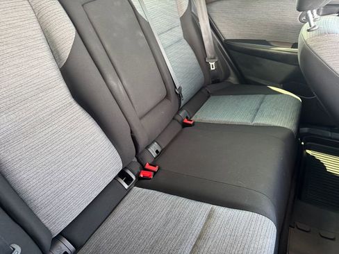 Used 2023 Nissan Rogue SV image 17