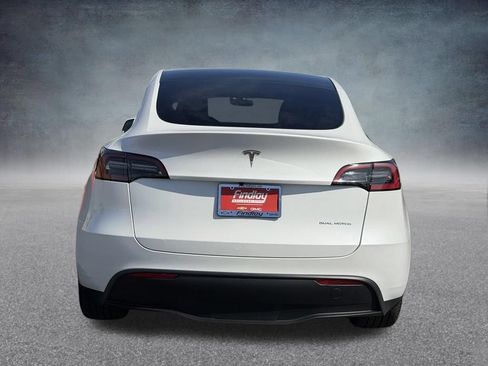 Used 2023 Tesla Model Y Long Range AWD/4WD image 4