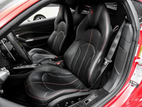 Used 2020 Ferrari F8 Tributo RWD image 31