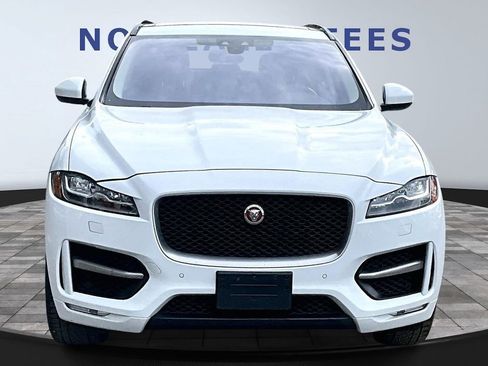 Used 2018 Jaguar F-PACE R-Sport image 2