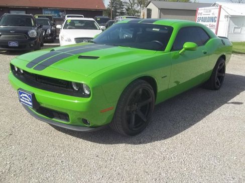 Used 2017 Dodge Challenger R/T w/ Blacktop Package image 2