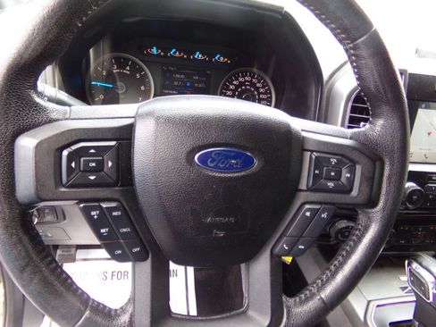 Used 2016 Ford F150 XLT w/ Equipment Group 301A Mid AWD/4WD image 17