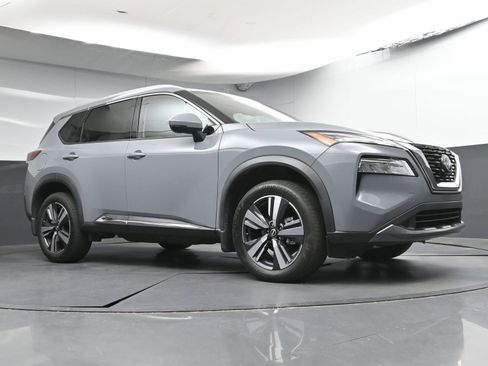 Certified 2023 Nissan Rogue SL FWD image 23