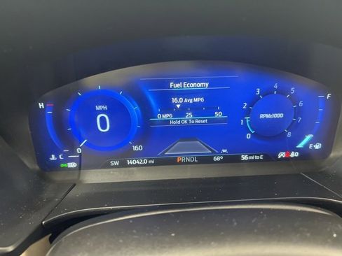 Used 2022 Ford Escape SEL w/ Technology Package image 16