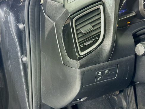 Used 2015 MAZDA MAZDA3 i Grand Touring image 10