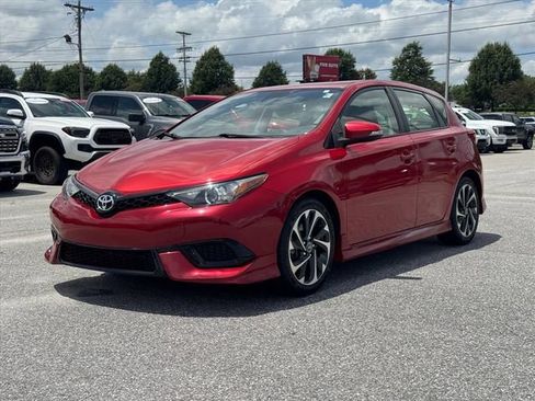 Used 2018 Toyota Corolla iM FWD image 7