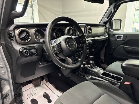 Used 2018 Jeep Wrangler Sport AWD/4WD image 14