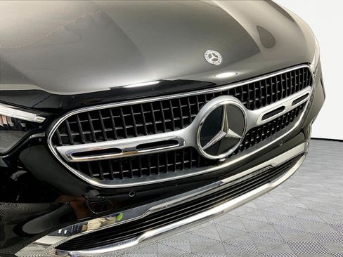 Used 2023 Mercedes-Benz GLC 300 4MATIC image 32