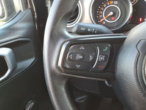 Used 2022 Jeep Wrangler Sport AWD/4WD image 16