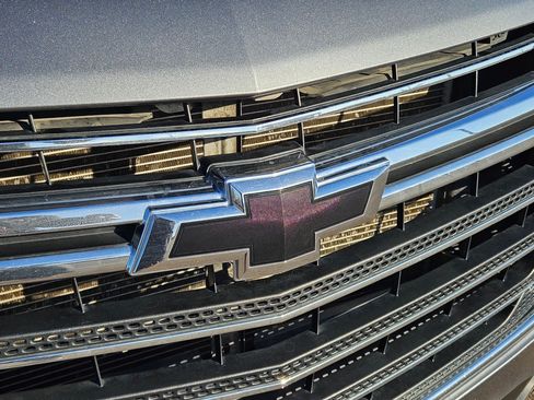 Certified 2021 Chevrolet Traverse LT FWD image 10
