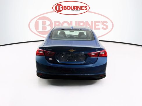 Used 2025 Chevrolet Malibu LT FWD image 9