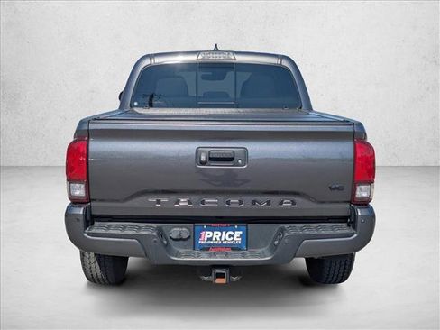 Used 2019 Toyota Tacoma TRD Off-Road image 7