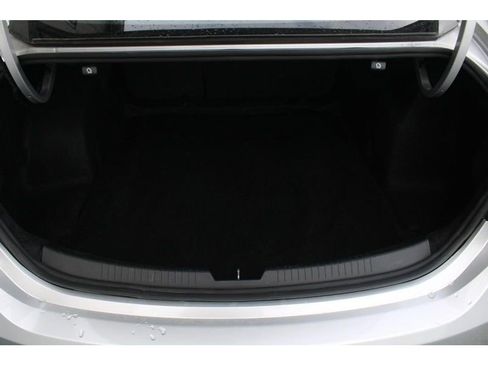 Used 2022 Chevrolet Malibu LT image 7