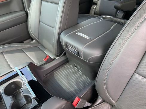 Used 2026 GMC Yukon XL Denali w/ LPO, Floor Liner Package AWD/4WD image 18