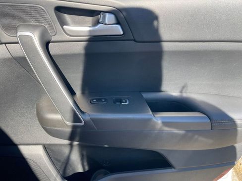 Used 2019 Kia Sportage LX w/ LX Popular Package image 21