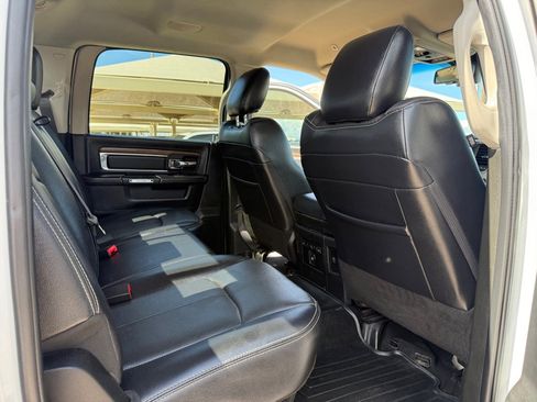 Used 2018 RAM 2500 Laramie w/ Convenience Group image 21